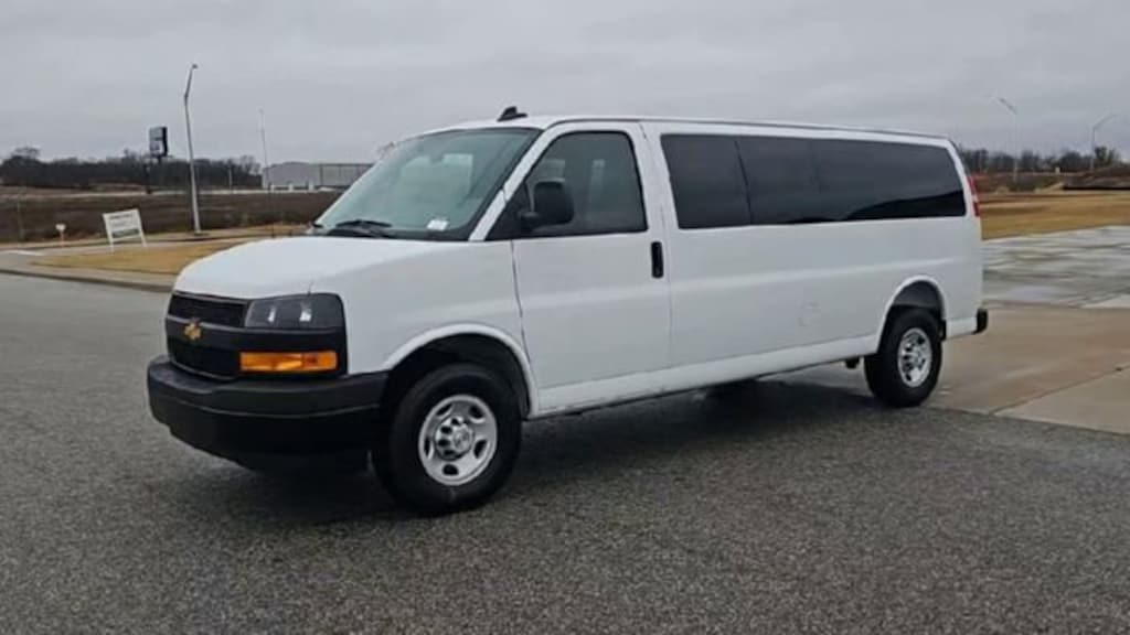 New 2025 Chevrolet Express Passenger 1LS Van