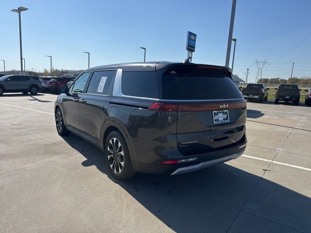 2024 Kia Carnival EX photo 3