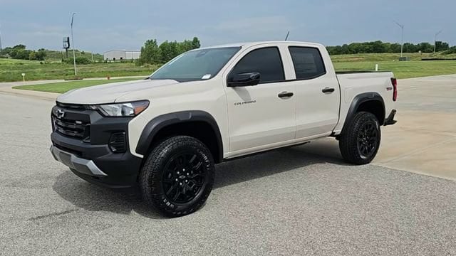 2026 Chevrolet Colorado Trail Boss - Photo 4
