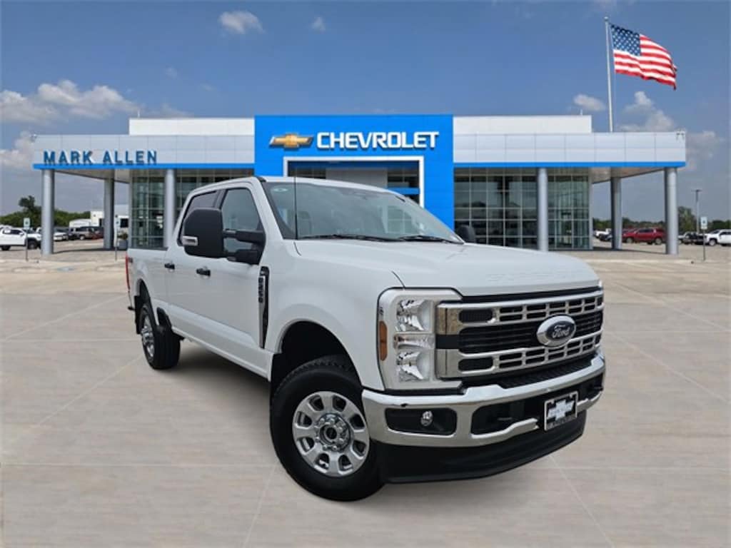 Used 2024 Ford Super Duty F-250 SRW XLT Truck Crew Cab