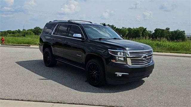 Used 2020 Chevrolet Tahoe Premier with VIN 1GNSKCKJ0LR219929 for sale in Glenpool, OK