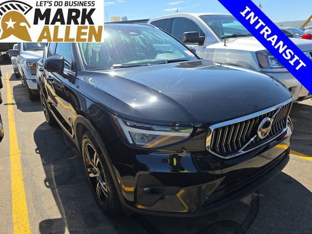 2023 Volvo XC40's photo