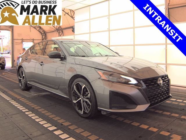 2023 Nissan Altima 2.5 SR's photo
