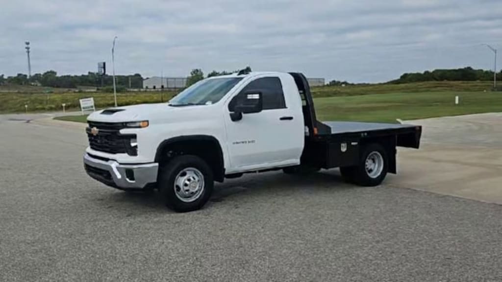 New 2025 Chevrolet Silverado 3500 HD Chassis Cab Work Truck Truck