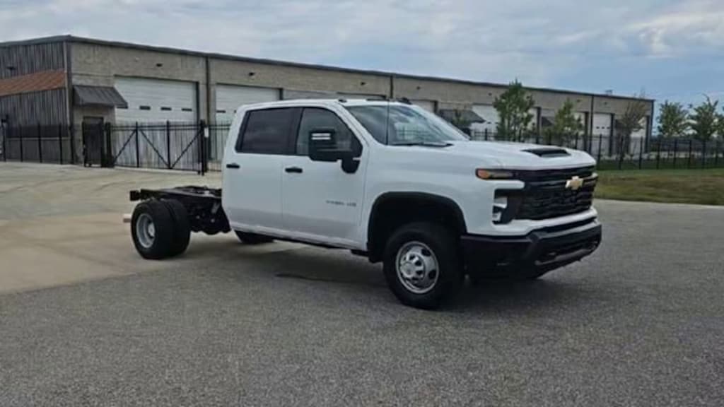 New 2026 Chevrolet Silverado 3500 HD Chassis Cab Work Truck Truck