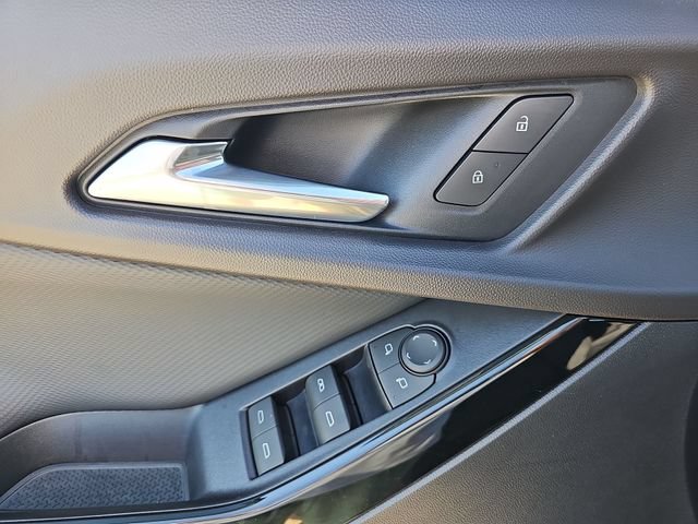 2027 Chevrolet Equinox LT - Photo 23