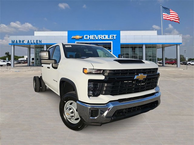 2026 Chevrolet Silverado 3500HD Work Truck's photo