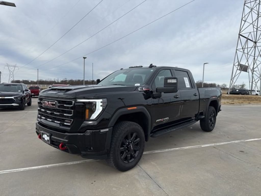 Used 2025 GMC Sierra 2500 HD AT4 Truck Crew Cab
