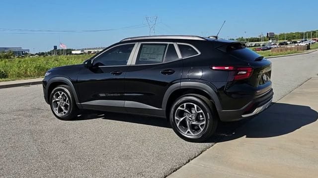 2026 Chevrolet Trax LT - Photo 6