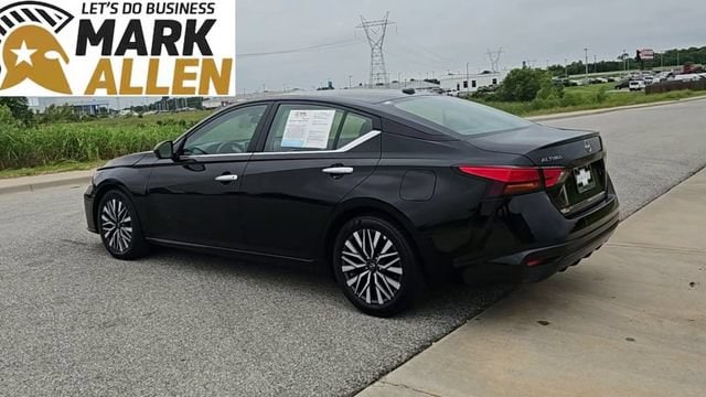 2025 Nissan Altima SV - Photo 6