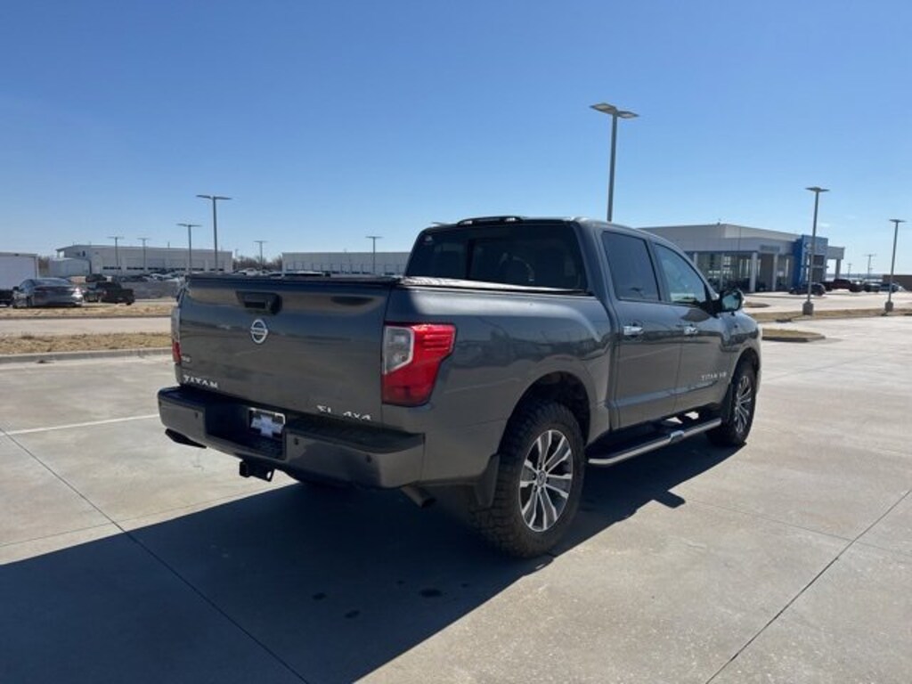 Used 2019 Nissan Titan SL Truck Crew Cab