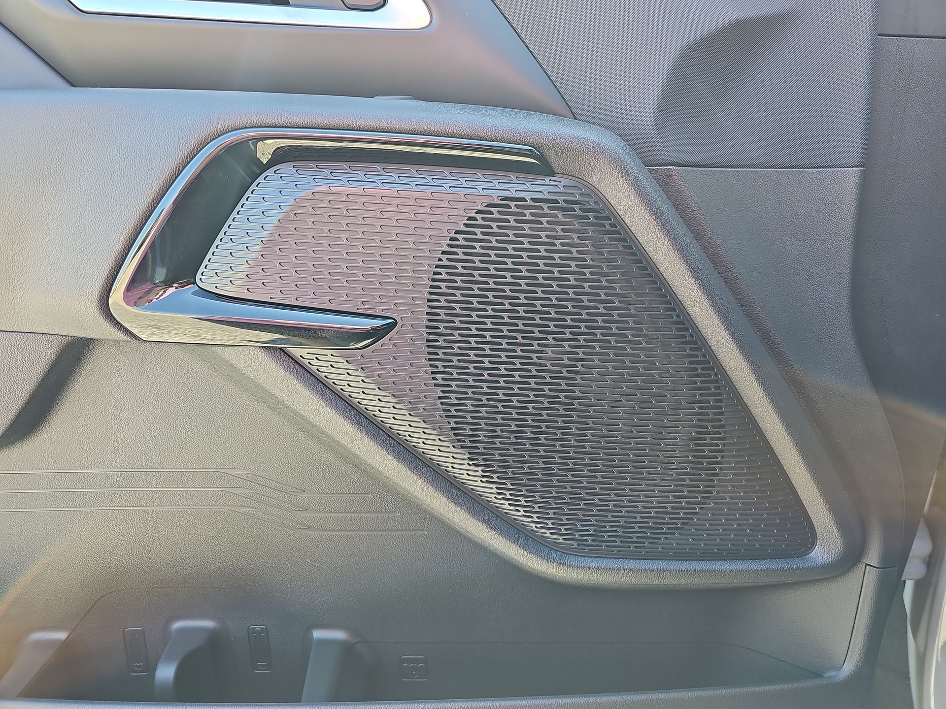 2026 Chevrolet Silverado EV LT - Photo 81