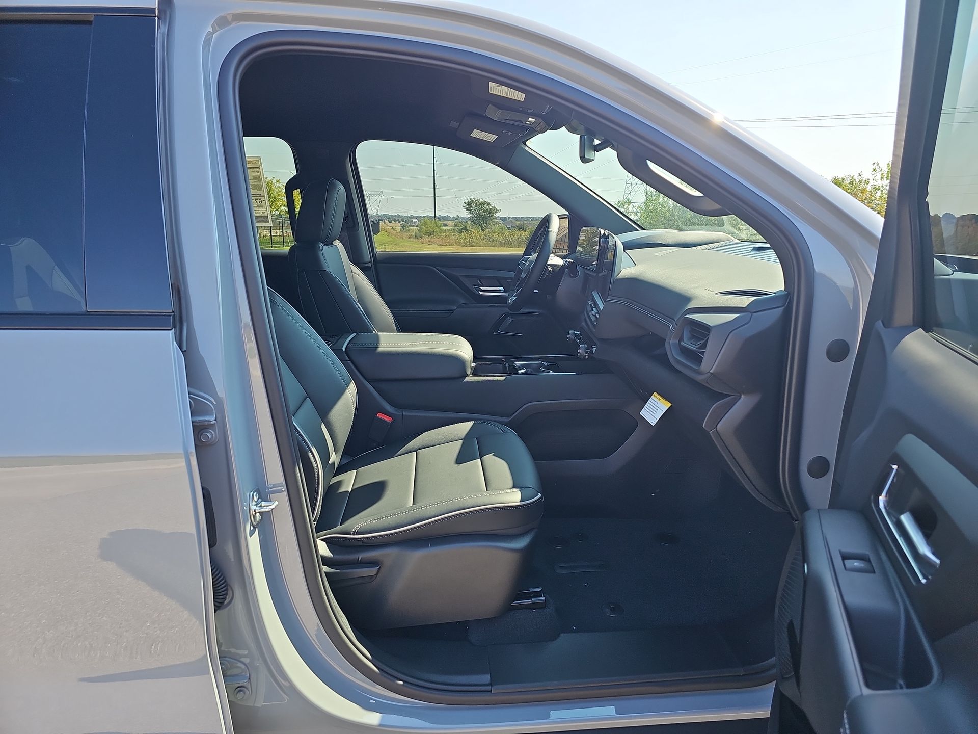 2026 Chevrolet Silverado EV LT - Photo 85