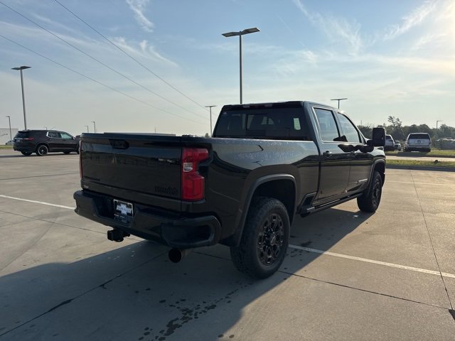 2024 Chevrolet Silverado 2500HD High Country photo 4