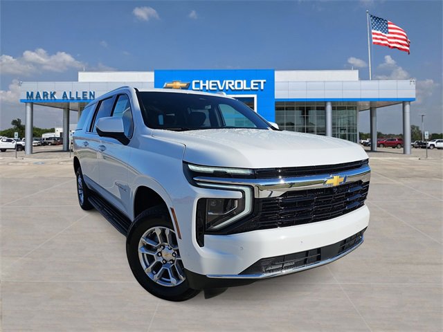 2026 Chevrolet Suburban LS's photo