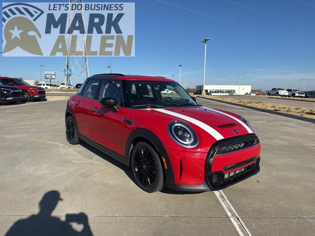 2023 MINI Hardtop 4 Door S's photo