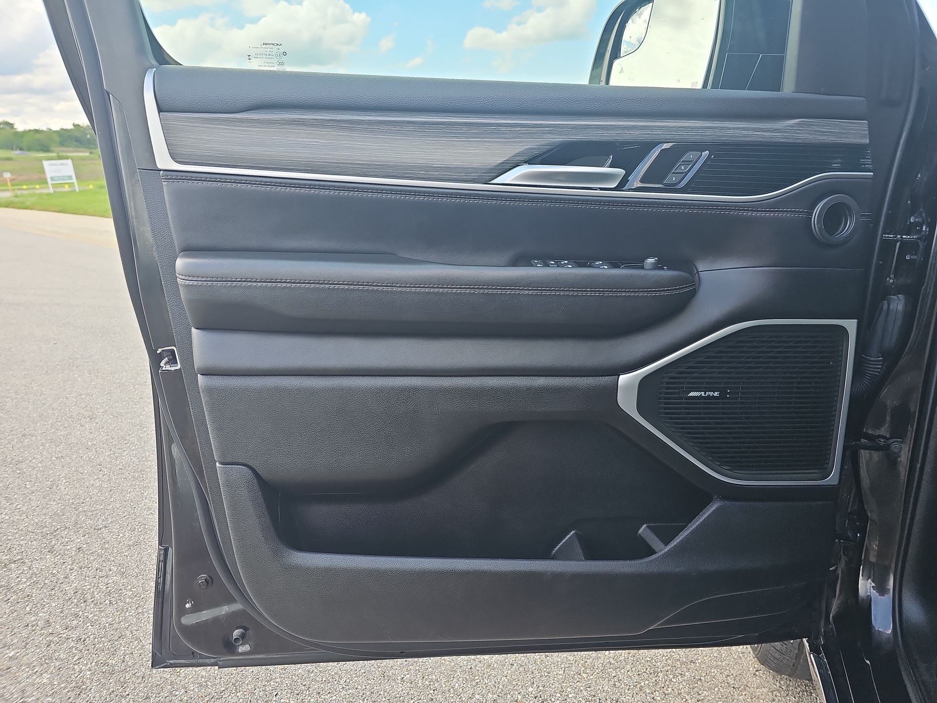 2023 Jeep Wagoneer Series III - Photo 57