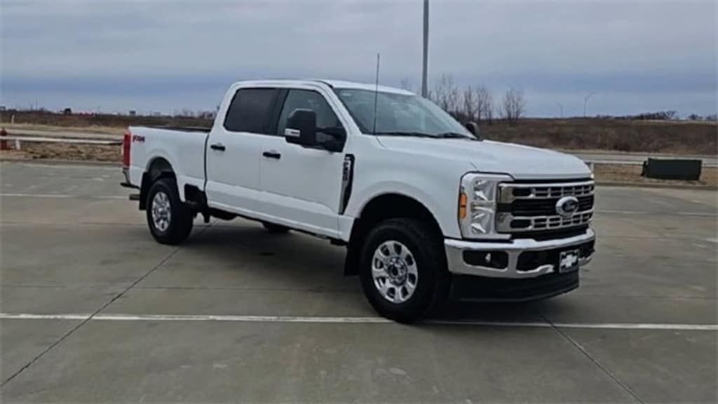 Used 2024 Ford Super Duty F-250 SRW XLT Truck Crew Cab