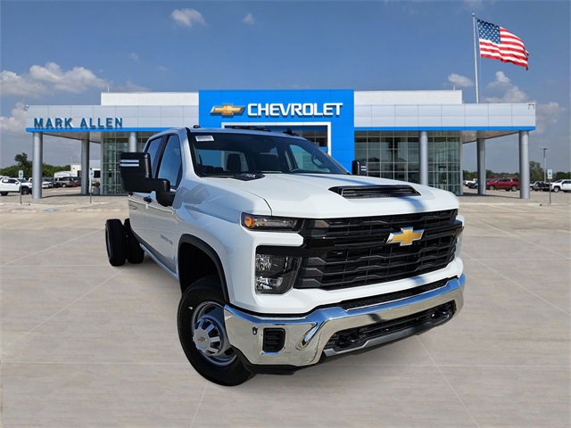 2026 Chevrolet Silverado 3500HD Work Truck's photo