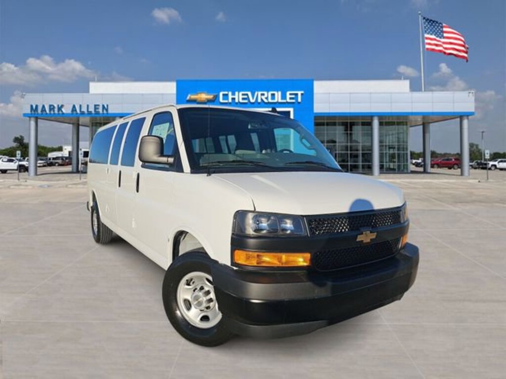 New 2025 Chevrolet Express Passenger 1LS Van