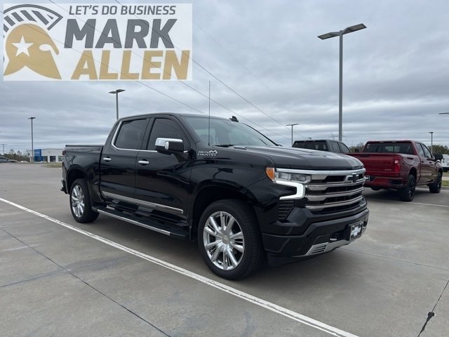 2022 Chevrolet Silverado 1500 Truck Crew Cab 