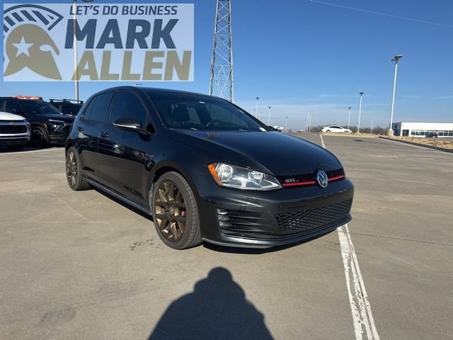 2015 Volkswagen Golf GTI SE's photo