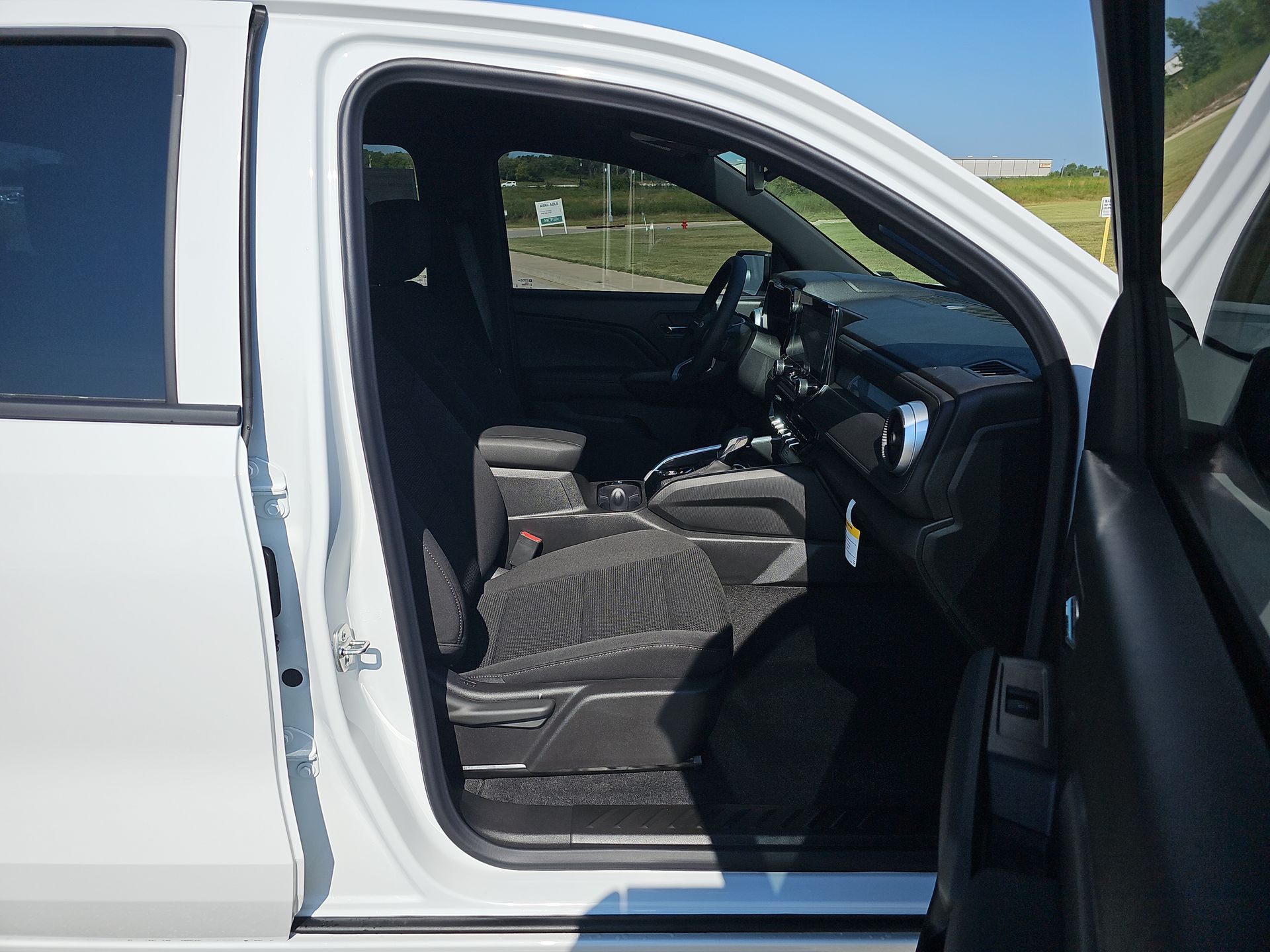 2026 Chevrolet Colorado LT - Photo 87