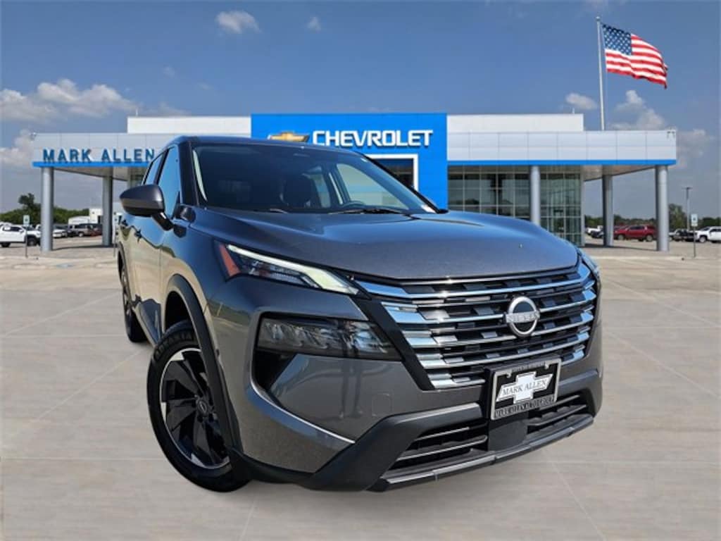 Used 2024 Nissan Rogue SV SUV