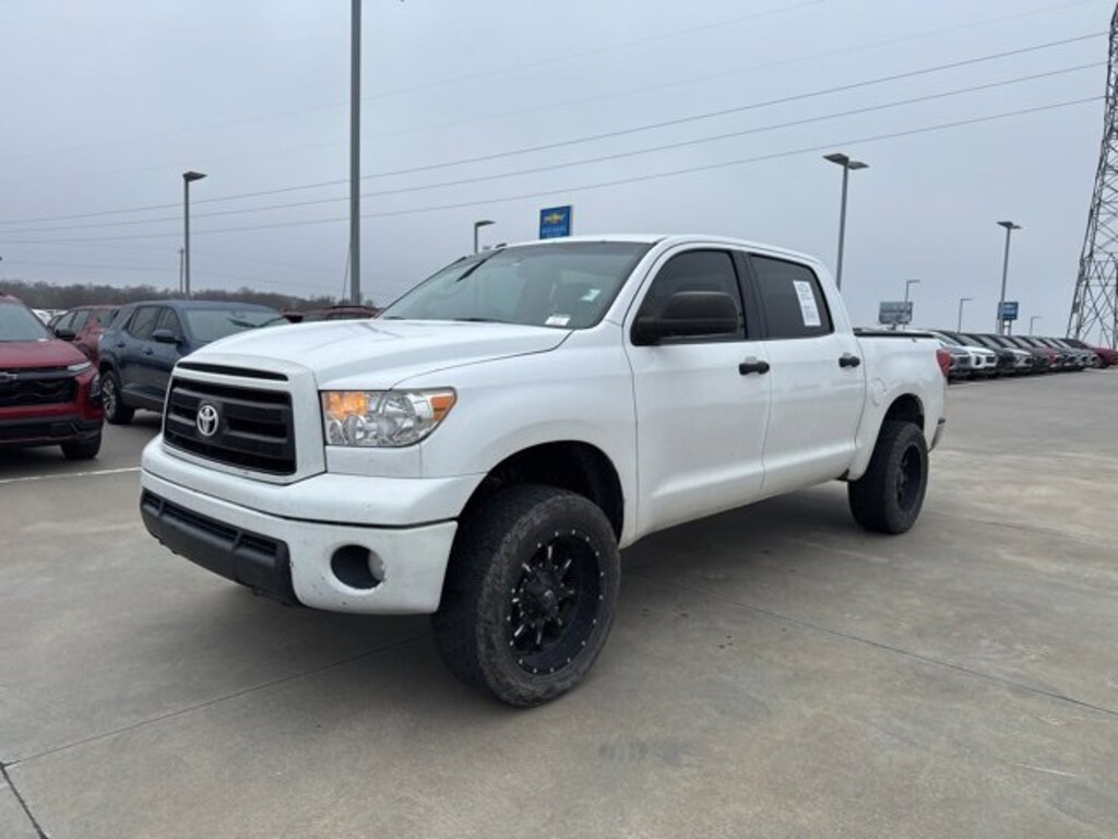 Used 2013 Toyota Tundra 4WD Truck 4WD Crewmax Short Bed 5.7L FFV (Natl) Truck