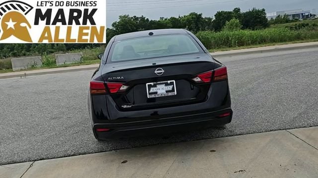 2025 Nissan Altima SV - Photo 7