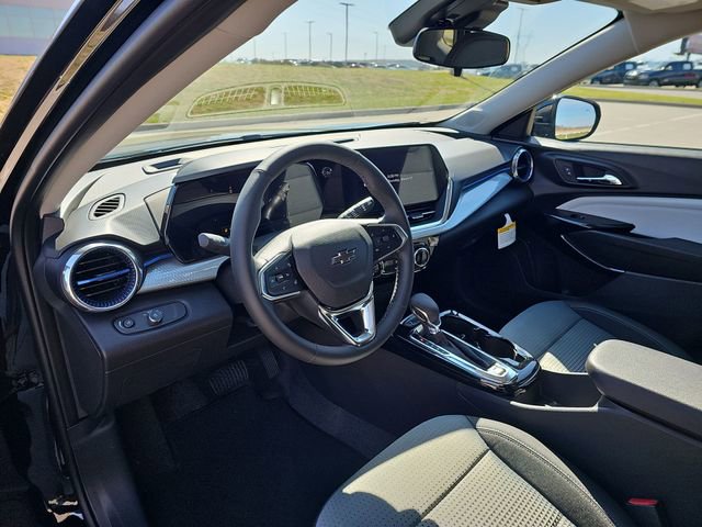 2026 Chevrolet Trax LT - Photo 10