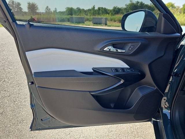 2026 Chevrolet Trax LT - Photo 21