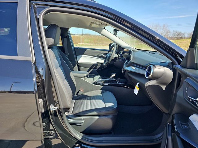 2026 Chevrolet Trax LT - Photo 27
