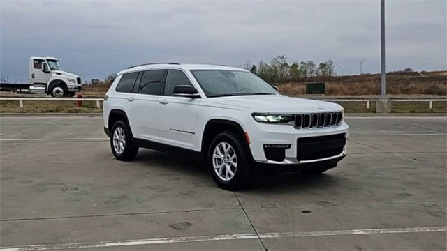 Used 2021 Jeep Grand Cherokee L Limited with VIN 1C4RJKBG2M8140567 for sale in Glenpool, OK