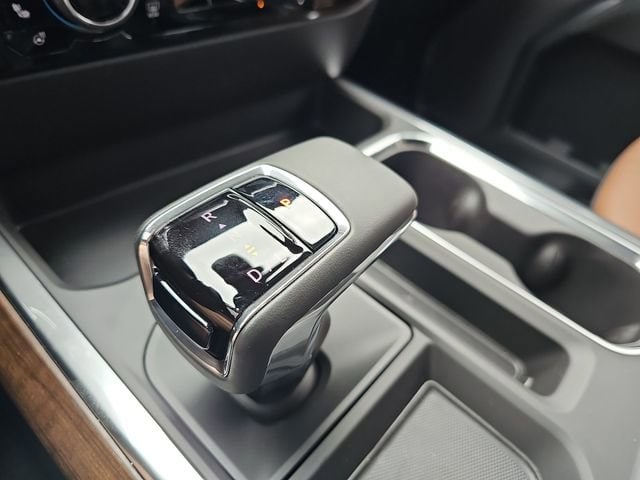 2026 Chevrolet Silverado 1500 High Country - Photo 16
