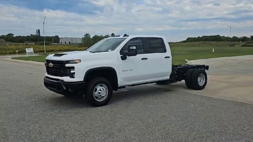 New 2026 Chevrolet Silverado 3500 HD Chassis Cab Work Truck Truck