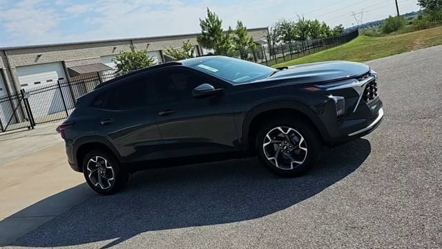 2026 Chevrolet Trax LT - Photo 2