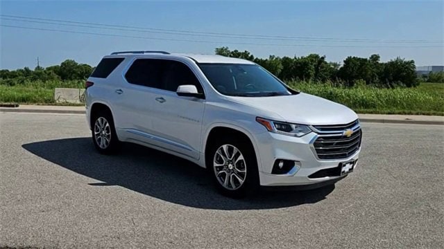Used 2021 Chevrolet Traverse Premier with VIN 1GNERKKWXMJ224487 for sale in Glenpool, OK