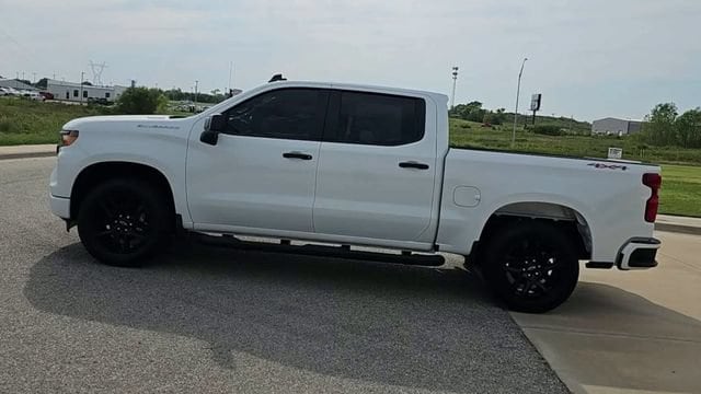 2026 Chevrolet Silverado 1500 Custom - Photo 5