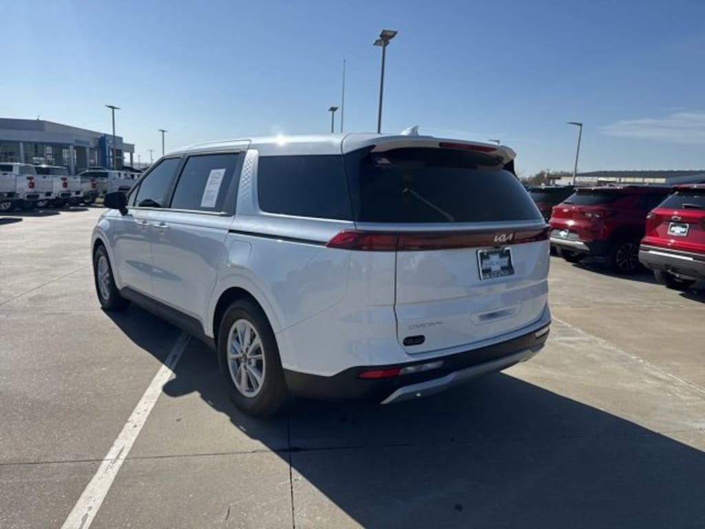 Used 2024 Kia Carnival LX MPV