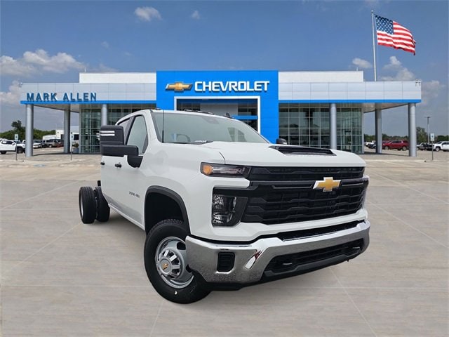 2026 Chevrolet Silverado 3500HD Work Truck's photo