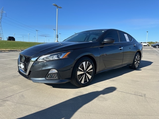 Used 2022 Nissan Altima SV with VIN 1N4BL4DV6NN392690 for sale in Glenpool, OK