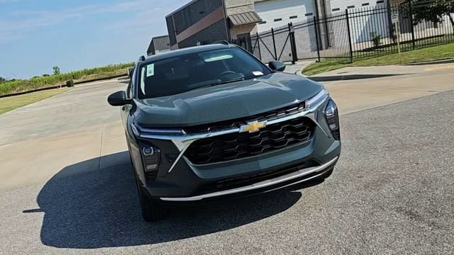 2026 Chevrolet Trax LT - Photo 3