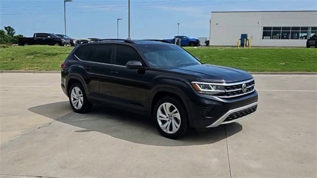 Used 2021 Volkswagen Atlas SE w/Tech with VIN 1V2HR2CAXMC540855 for sale in Glenpool, OK