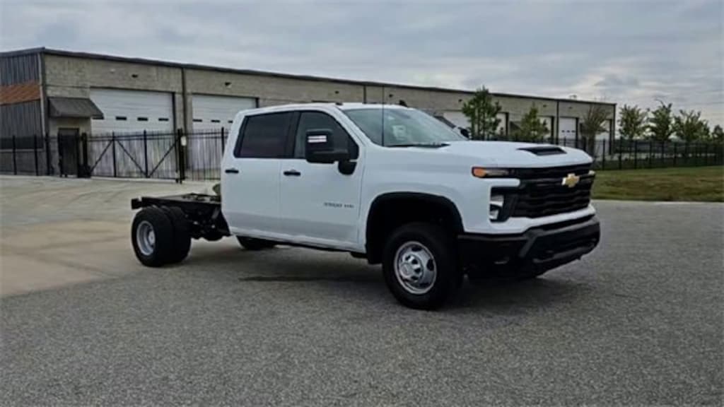 New 2026 Chevrolet Silverado 3500 HD Chassis Cab Work Truck Truck