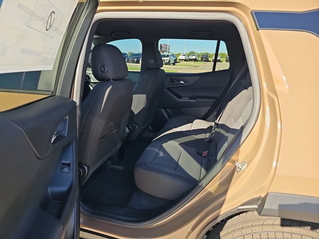 2027 Chevrolet Equinox LT - Photo 25