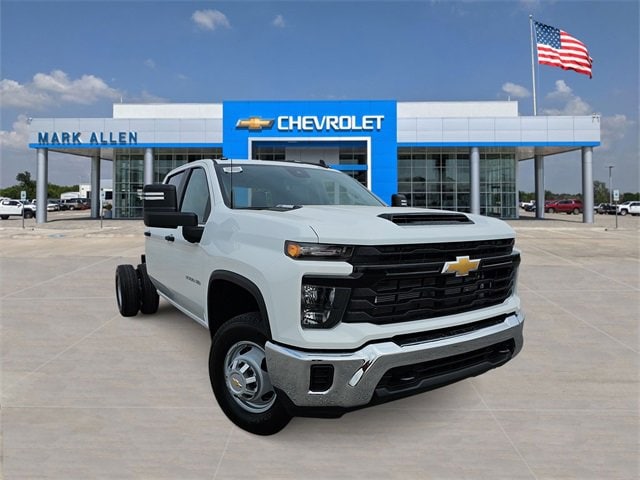 2026 Chevrolet Silverado 3500HD Work Truck's photo