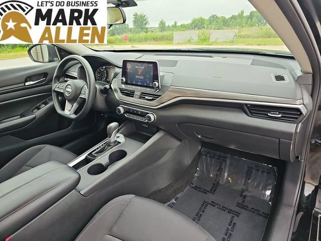 2025 Nissan Altima SV - Photo 28