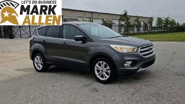 Used 2017 Ford Escape SE with VIN 1FMCU0GD2HUC95824 for sale in Glenpool, OK