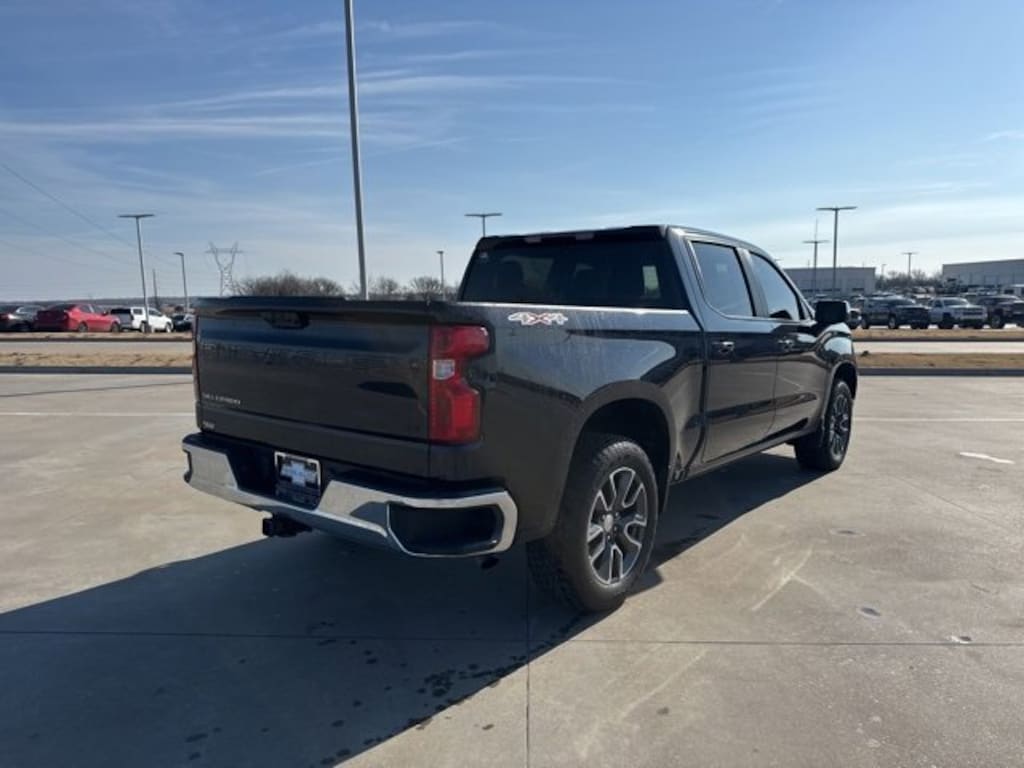 Used 2023 Chevrolet Silverado 1500 LT (2FL) Truck Crew Cab